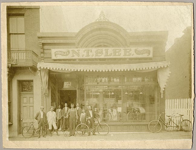 Of course there's great irony here. Baltimore is one of the great birthplaces of American bicycling, and Eutaw Place is central to that history. Let's go back to the late 1890s, before cars ruled Eutaw, and see what was there: