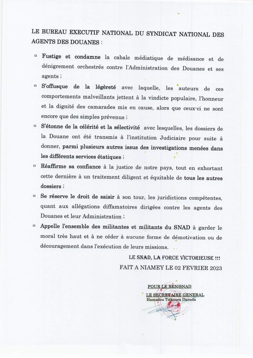 aboubacarybarma's tweet photo. #Niger #Douanes
Communique #SNAD. https://t.co/LDiZc3csy8