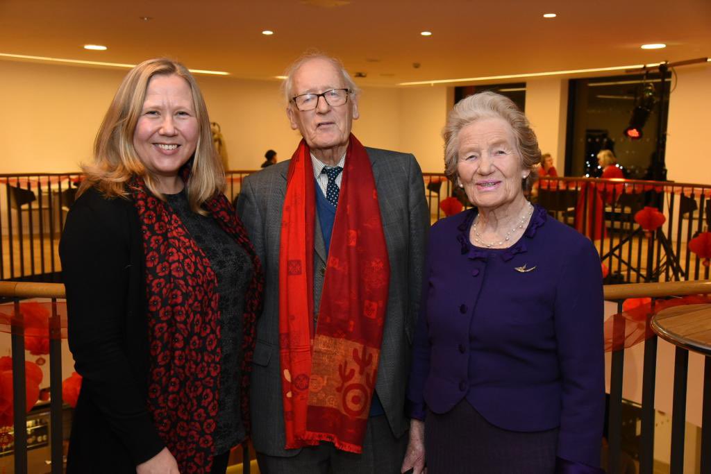 UOBChina's tweet photo. Our key guests Lord and Lady Whitby, Dr Jayne Cadbury &amp; Nigel Goodman plus Mr Li Liyan Minister (Counsellor of cultural affairs of the Chinese embassy in the UK) with @dixiao https://t.co/Lo01y03b5Q