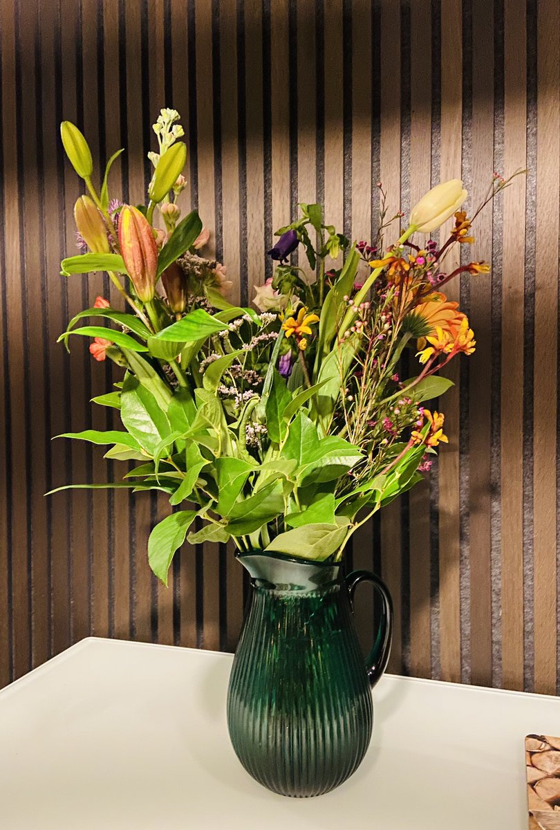 Hertzdahl's tweet image. Wat een fijne verrassing vanmiddag 😊En dat voor het begeleiden van mooie gesprekken over Open Enschede - samenwerken-netwerken #partnerschap #verbondenpartijen.