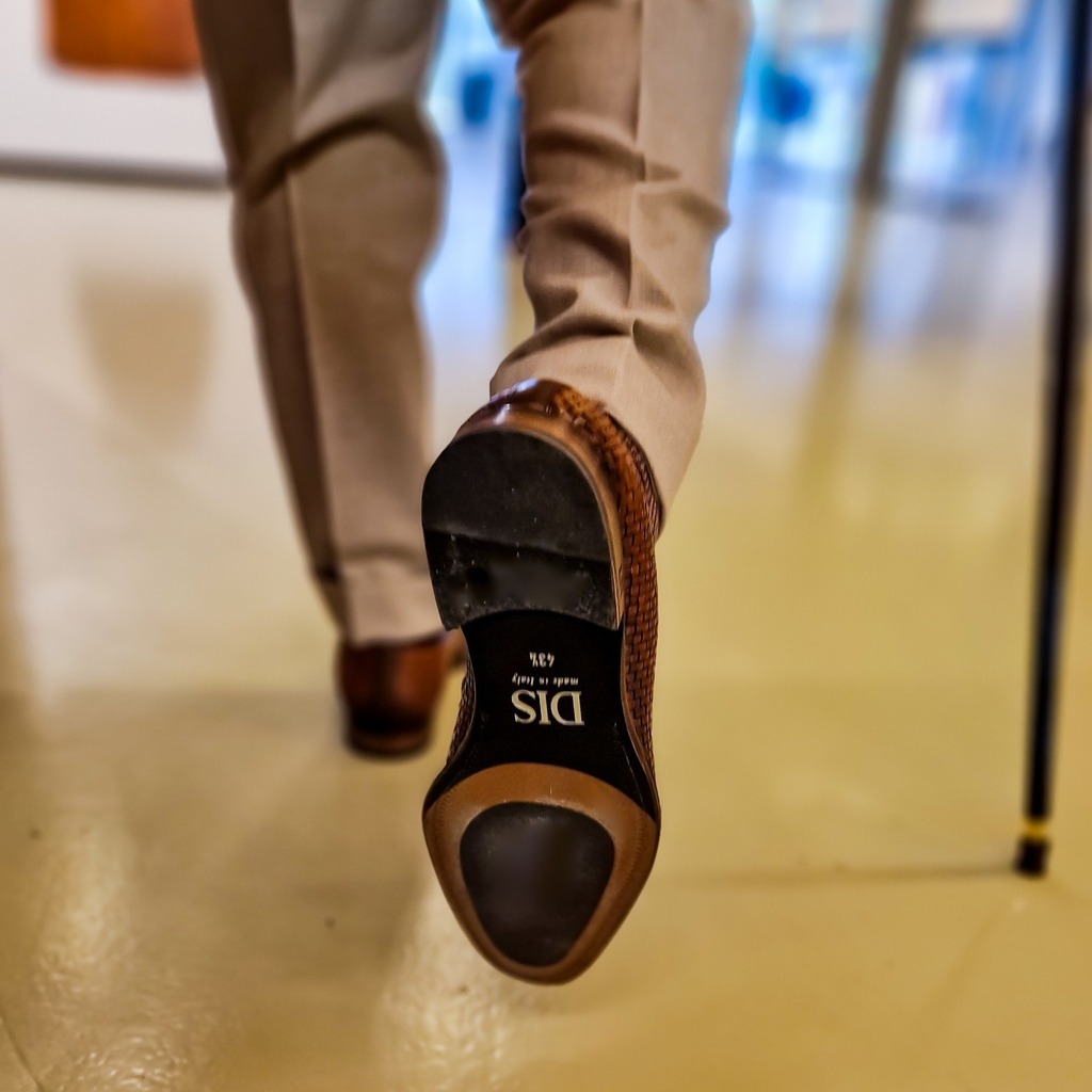 Create your style with us, step by step.
Desing and customize you favourite model to create the perfect shoes to match with your outfits.

#customshoes #atouchofuniqueness #madeinitaly instagr.am/p/CoK1YT5NTvX/