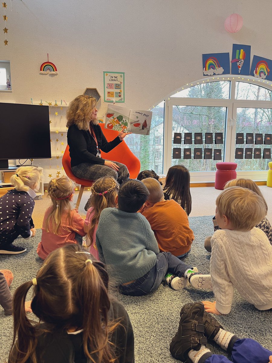 Day 4 and we have 2 more mystery readers! Big, big day! @PaulFochtman and @MlleDawnDarling @FIS_School Head of School and Associate Principal read two great books. One was a grape and the other a pea. Superstars! Thank you for sharing your day with us! #mysteryreaders