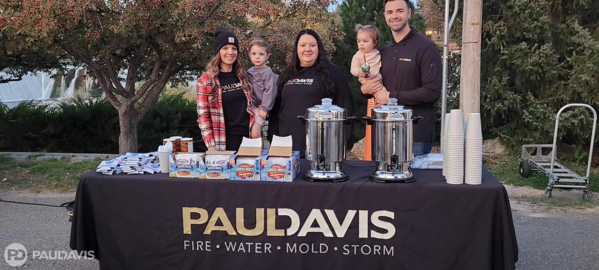 PDUtah's tweet image. Team members at Paul Davis of Sioux City, Nebraska, take lots of pictures and charities across the city benefit. bit.ly/3WyQ3uJ