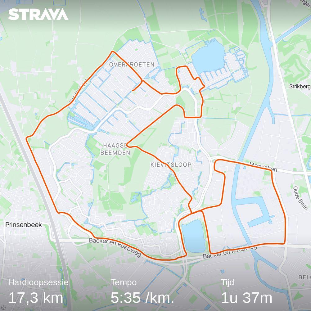 pascalable2's tweet photo. Met een #bonenschotel op het menu leek het mij verstandig om eerst maar de #hardlooptraining te volbrengen 🙂 #marathontraining #demooiste @loopmaatjes Bekijk mijn hardloopsessie op Strava.
https://t.co/LMQcN22k3r https://t.co/lDpetEhA0g