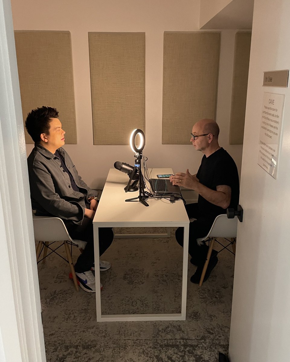 StoryFile's tweet image. Sneak peek of what’s coming on to @BBCClick soon. Can’t wait to share more. Stay tuned! #StoryFile #ConversationalVideo #BTS #WilliamShatner #Interview @WilliamShatner @NICKKWEK