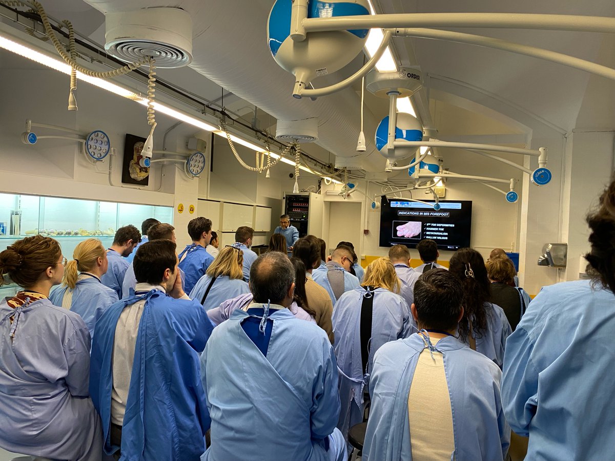 Today at the #Forefoot Specimen Lab Course Barcelona! Thanks to all attendees, to our great faculty & to our #EFAS partners for their support: Ames Medical @Arthrex @DePuySynthes @in2bones Inion @Medartis_Global Newclip Technics
Join the next #EFAS events: efas.net/events