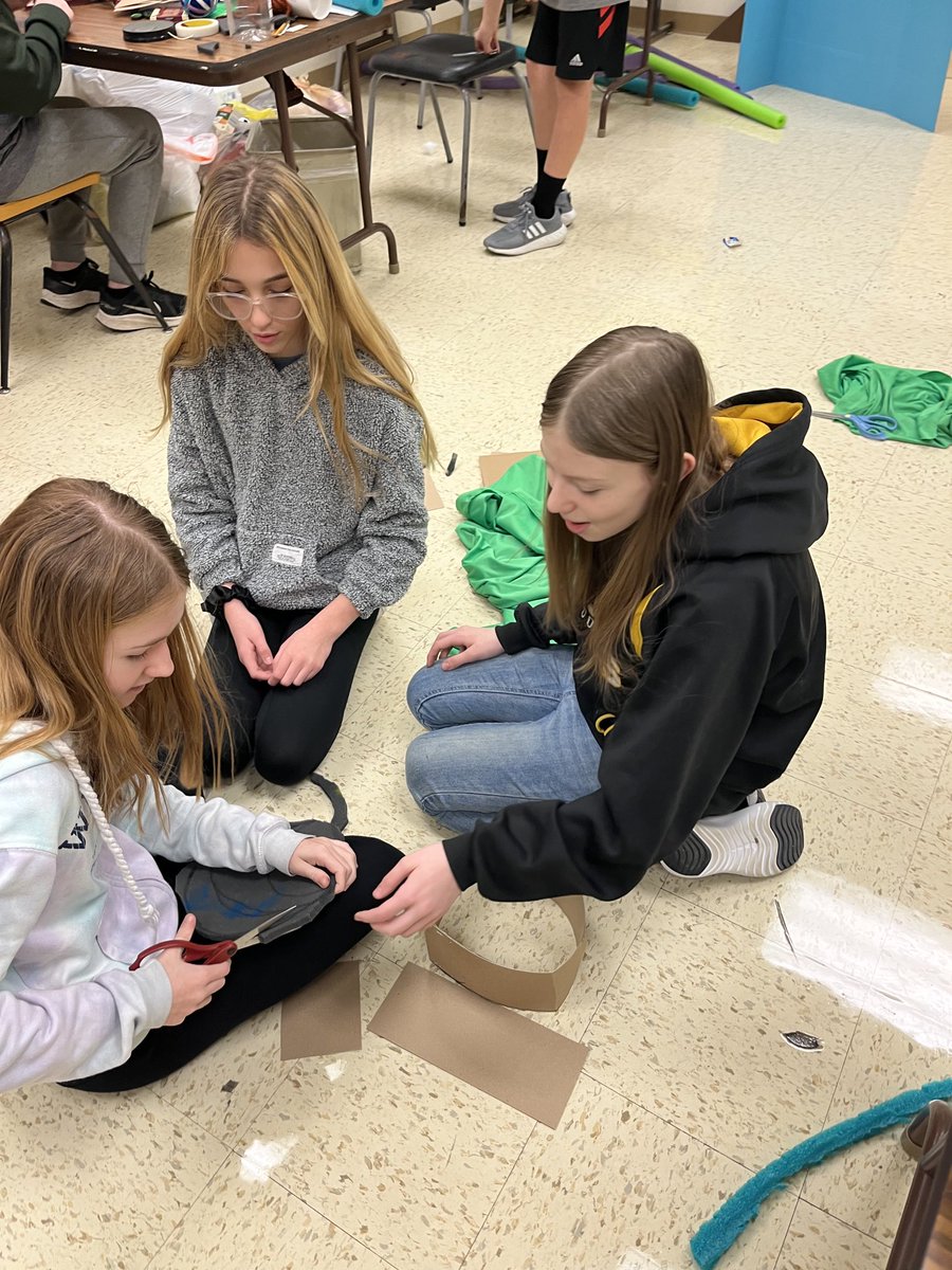 ⁦<a href="/EFMSWarriors/">Elizabeth Forward Middle School</a>⁩ making wearable hats out of recycled material for the Phipps Conservatory Fairchild Challenge
