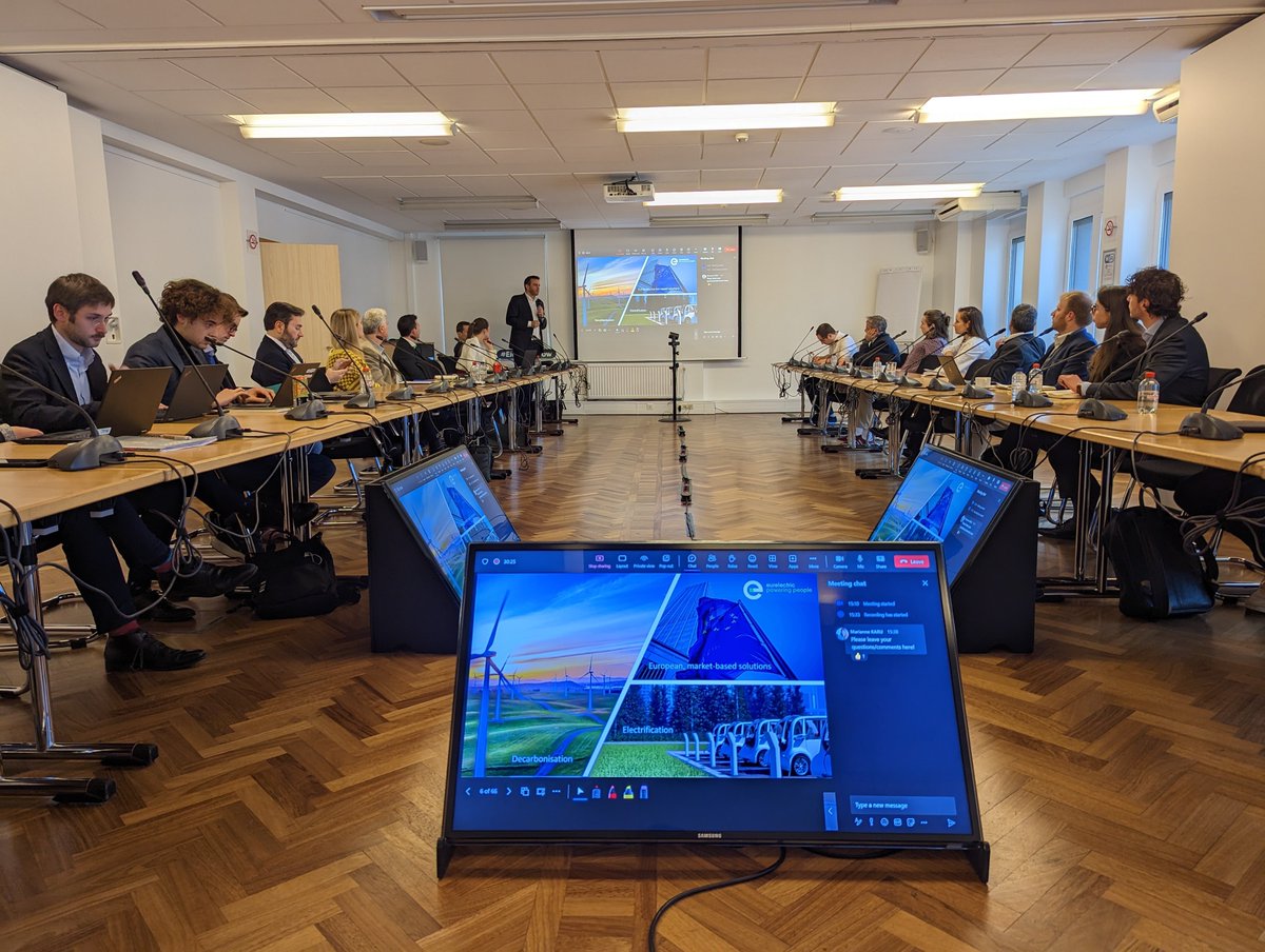 Eurelectric's tweet photo. A great showing today for our Business Members Day!
Thank you to all of you for attending and helping us drive forward the #EnergyTransition and the #ElectricDecade⚡️
If you want to join us, be sure to reach out!
👉 https://t.co/mcvp8yYCSi https://t.co/TovM9a9neH