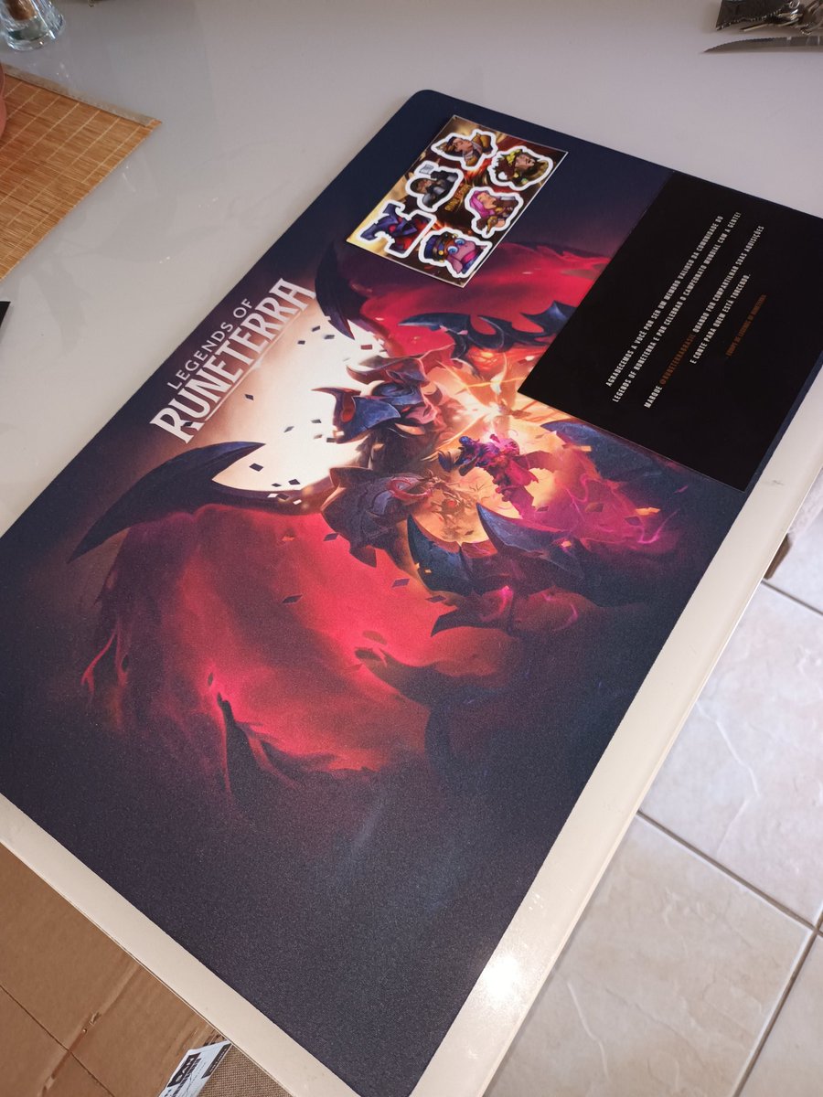 Obrigado <a href="/RuneterraBrasil/">Legends of Runeterra Brasil</a> por esses presentes incríveis!!!