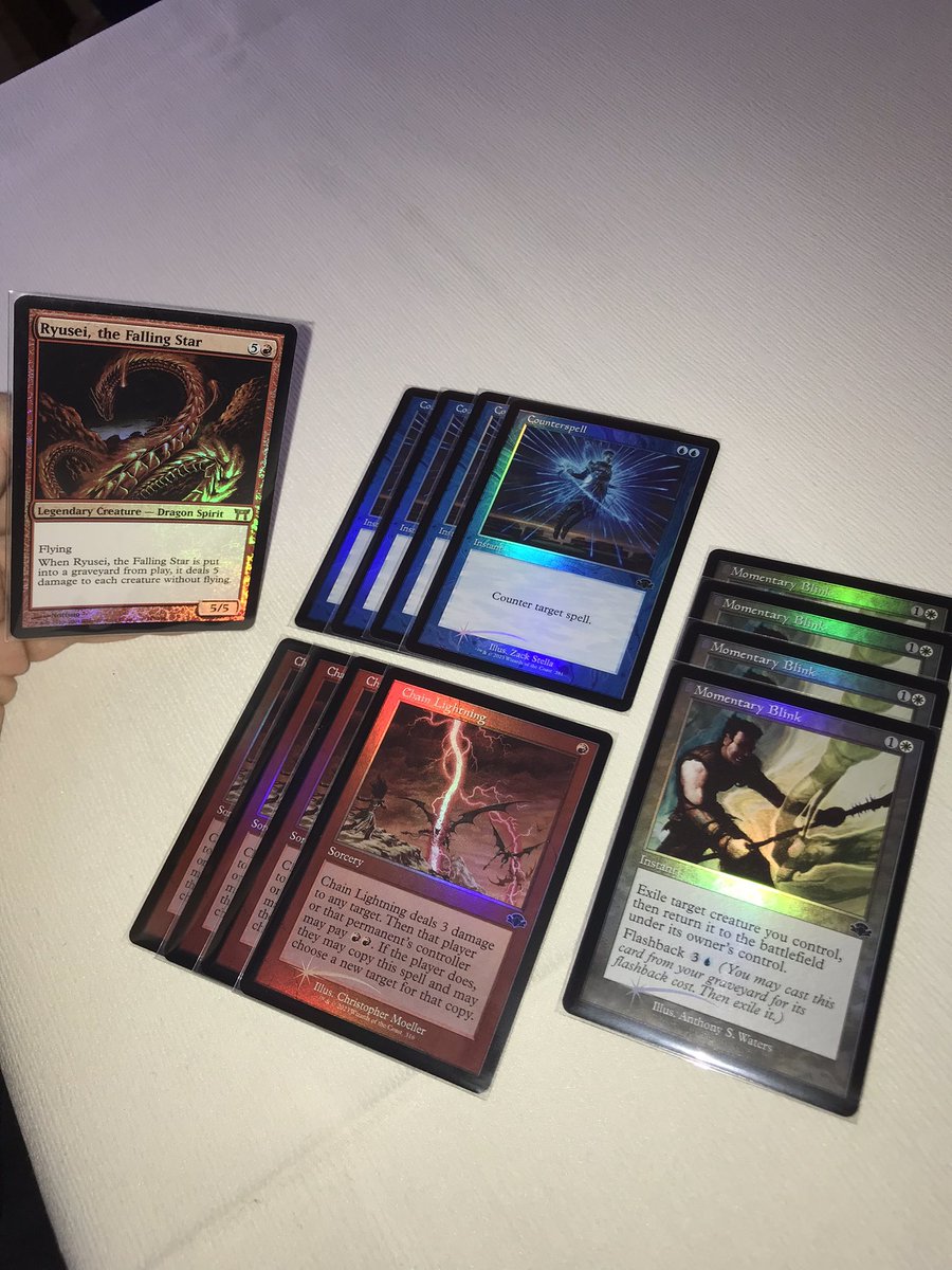 Some new #mtgpauper cards and a Foil Dragon from my favorite set, the original Kamigawa. Now I’m missing Kokusho “only”. Counterspell are truly amazing ❤️ 
#mtgdmr #MagicTheGathering #MTG #mtgfoil