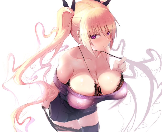 ツインテールの日用に描いてたイラストは普通に間に合わなかったのでいつもの娘貼って寝ます 