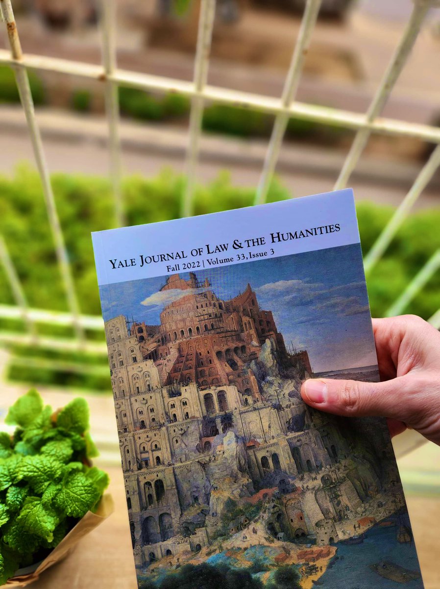 Copies of my “Bordering Legal Parenthood” finally arrived in the mail, available in papers.ssrn.com/sol3/papers.cf… 

#parenthood #border #surrogacy