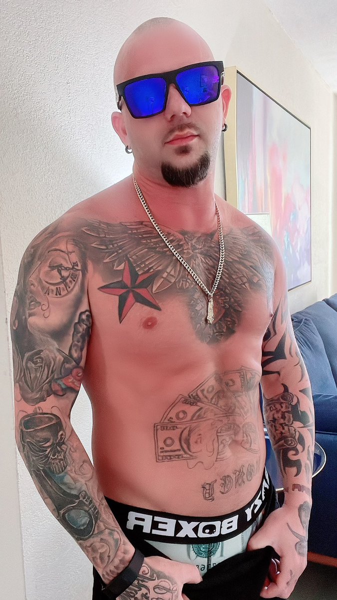 🅰🅷🅰🆁🅰 💫 on Twitter: "RT @gionlexi: Good morning Twitter RT if you like men with tattoos"