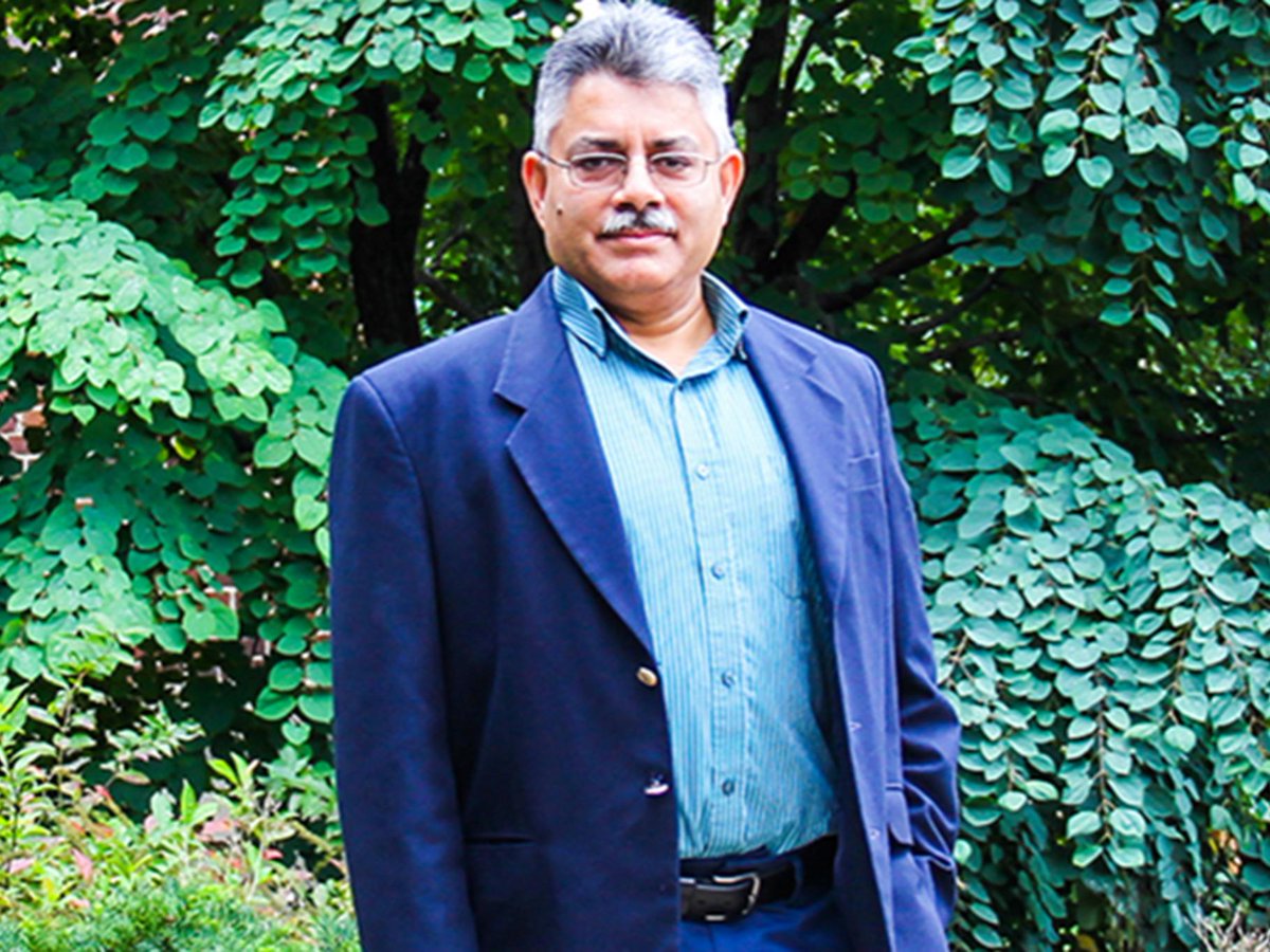 We are pleased to announce that Sanjay Srinivasan has been named director of the Penn State College of Earth and Mineral Sciences (EMS) Energy Institute (EI), effective July 1. ow.ly/meRz50MHUaL