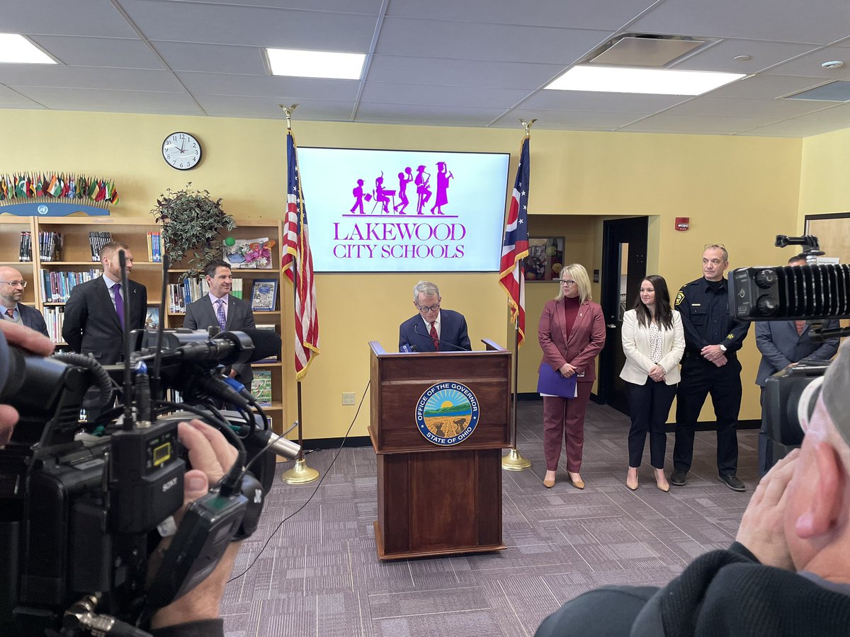 Isabel Lawrence on Twitter "Gov. DeWine in Lakewood HS this morning talking about Ohio School