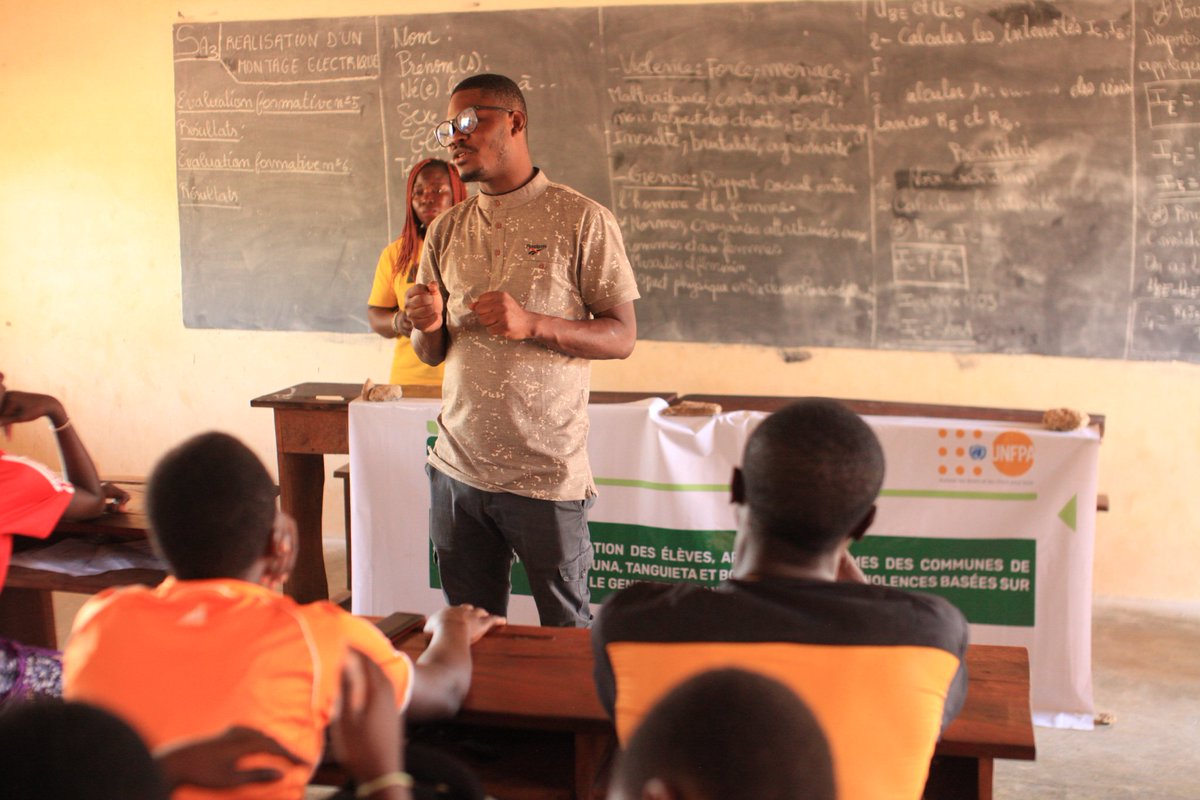 ENSEMBLE CONTRE LES VBG

Imaginez vous ma satisfaction après mon grand OUI, lorsqu'une jeune élève du CEG1-Boukombé me demande si l'intégration des notions de vie dans notre système éducatif ne contribuerait pas à la lutte contre les Violences Basées sur le Genre?
