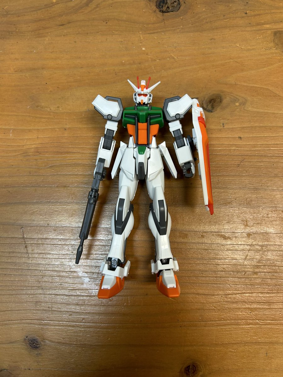 お客さんからいただいたエントリーグレード作ってみた！笑
ものすごい楽！笑

#職場ガンプラ #ガンプラ