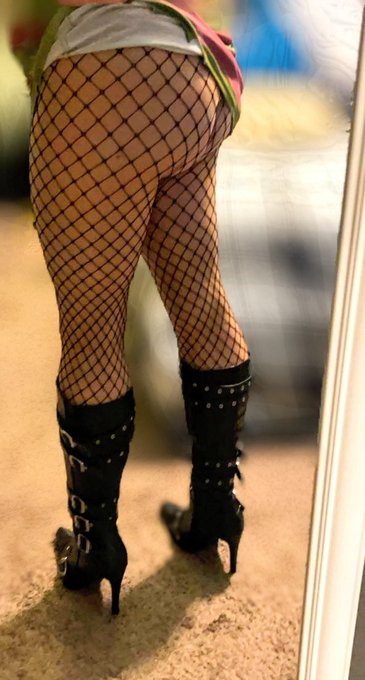 Help a girl out 😉 💋 😘   #ThiccThighThursday  #retweet #thickpawg https://t.co/Ey3XYdEFmX<a href="/tag/thiccthighthursday"class="tags">#ThiccThighThursday</a><a href="/tag/retweet"class="tags">#retweet</a><a href="/tag/thickpawg"class="tags">#thickpawg</a>