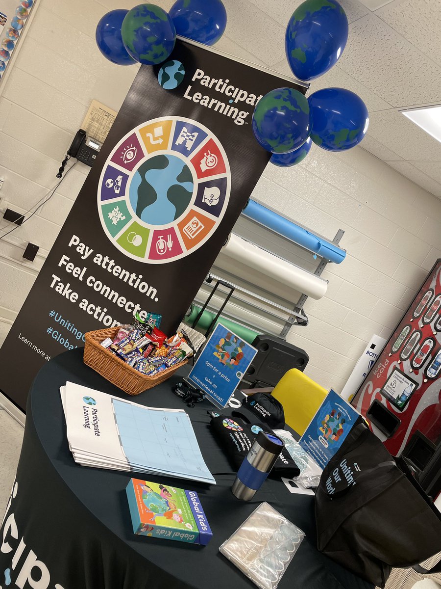 ParticipateLrng's tweet photo. Today is the day! @WHOwenES has claimed their grand prize from our #IEW2022 School Challenge and we’re here with $500 worth of global books, 9 volunteers, and a prize + treat station for staff. Excited to honor these amazing partners! #UnitingOurWorld @CumberlandCoSch https://t.co/Z8sXruxzUI
