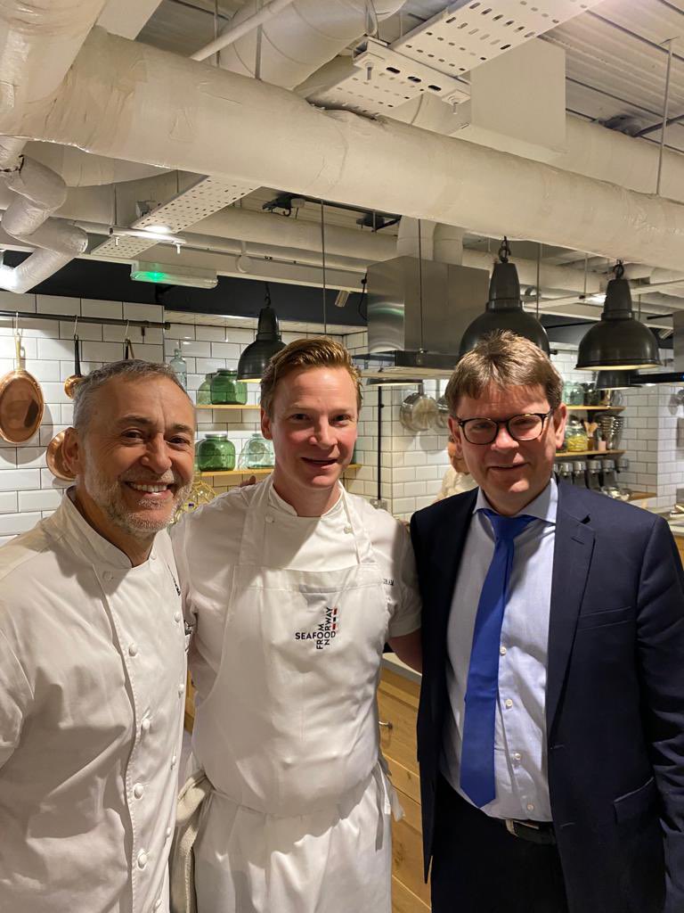 Wonderful to host a networking lunch together with <a href="/UK_NSC/">Norwegian Seafood Council UK</a> and our long-standing chef partner and 2starred Michelin restauranteur <a href="/michelrouxjr/">Michel Roux Jr</a> bringing together friends of Norway within the British hospitality industry to discuss the value of sustainable seafood on British menus