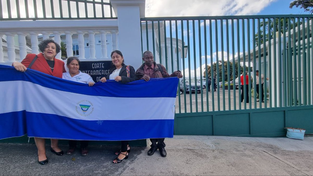 MonicaLopezBalt's tweet photo. Inicia audiencia en la @CorteIDH contra Estado de #Nicaragua por la violacion a derechos de pueblos indígenas y afrodescendientes por la inconsulta y nefasta concesión canalera @NOALCANAL 

A casi 10 años de lucha, ahora llegan a la CorteIDH a exigir justicia https://t.co/m9MOSUFQdX