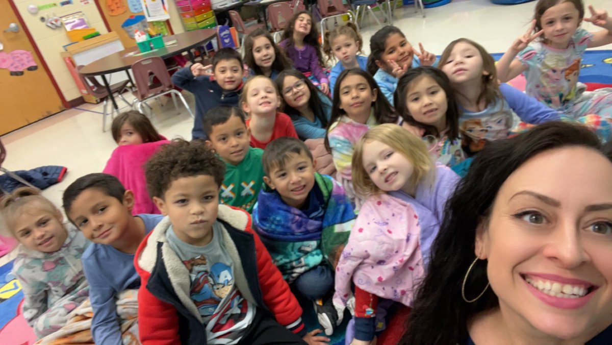 teachercarolh's tweet image. I’m not sure exactly how many employees NISD has, but this morning I’m pretty confident I have the best job of all of them. I love these little people and the big things we learn together SO MUCH! 🥰💕 #HeartExploding #LoveIsAVerb