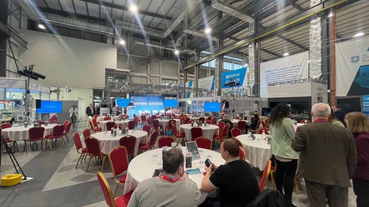 Two events? 
On the same day? 
IN TWO CITIES? 
...No problem!

We've sent our teams to AMRC Cyrmu in Chester and Cardiff City Hall today to deliver some wonderful client conferences. Check them out! #Production78 #Wemakeevents