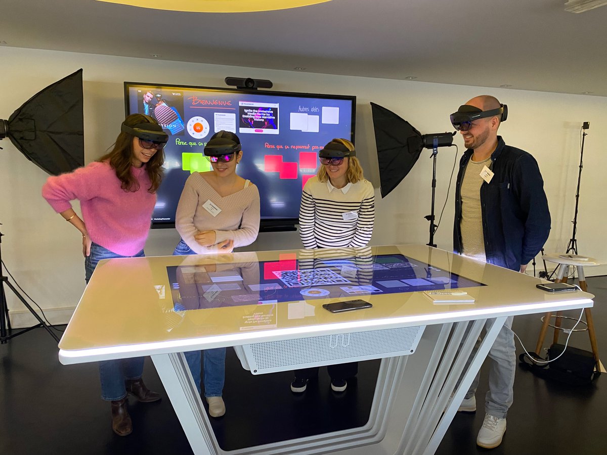 👏 "Thanks to our partners <a href="/Immersion3D/">Immersion</a> and <a href="/Sparknews/">Sparknews</a>, and all the participants that took part in our workshop "Imagine the newsroom of the future"! As part of the EU project <a href="/TRANSMIXR/">TRANSMIXR</a>
👉 More about transmixr.eu
#vr #ar #metavers #video360 #AI