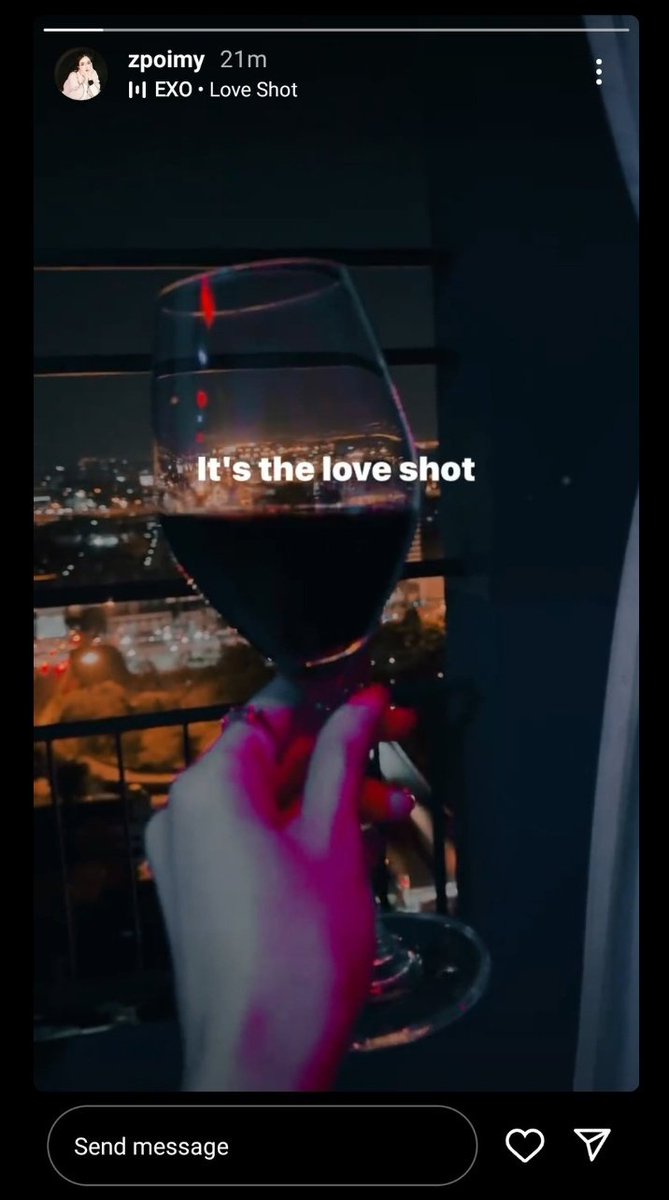 nuisancebubbles's tweet image. She claimed that she was suffering from depression so why is she drinking now? Patients with depression and anxiety are advised not to take any alcoholic foodstuff. Spill the tea ma&apos;am, say it out loud. Agree that you&apos;re lying and you&apos;ve always been lying.
#ApologizeToBuild