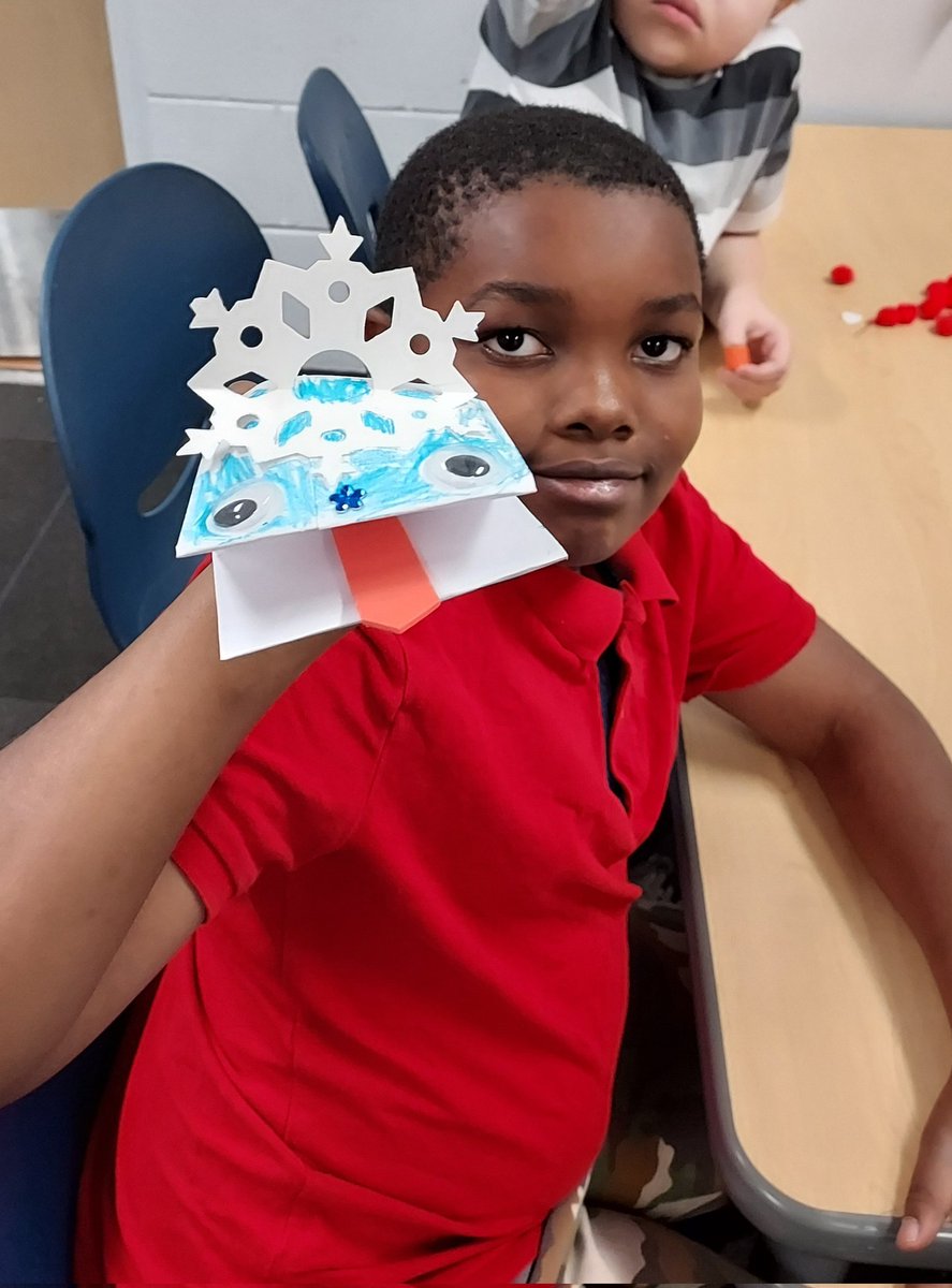 WarrenElemArt's tweet photo. Puppet day #art #create #3D
@Warren_Elem https://t.co/kC52WPVabz