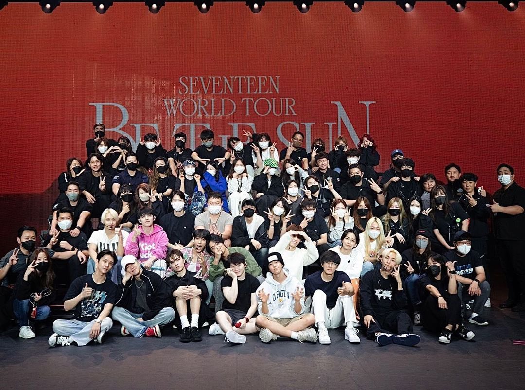 sounds_of_cheol's tweet photo. Team SVT ☀️🧡 https://t.co/PXYekiv4uO