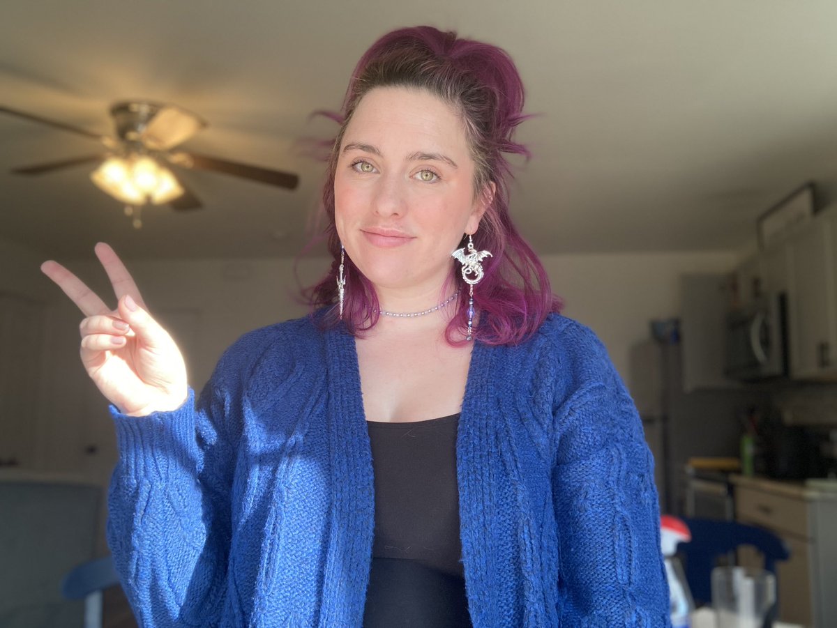 ✨Sassywithsander✨ tweet media