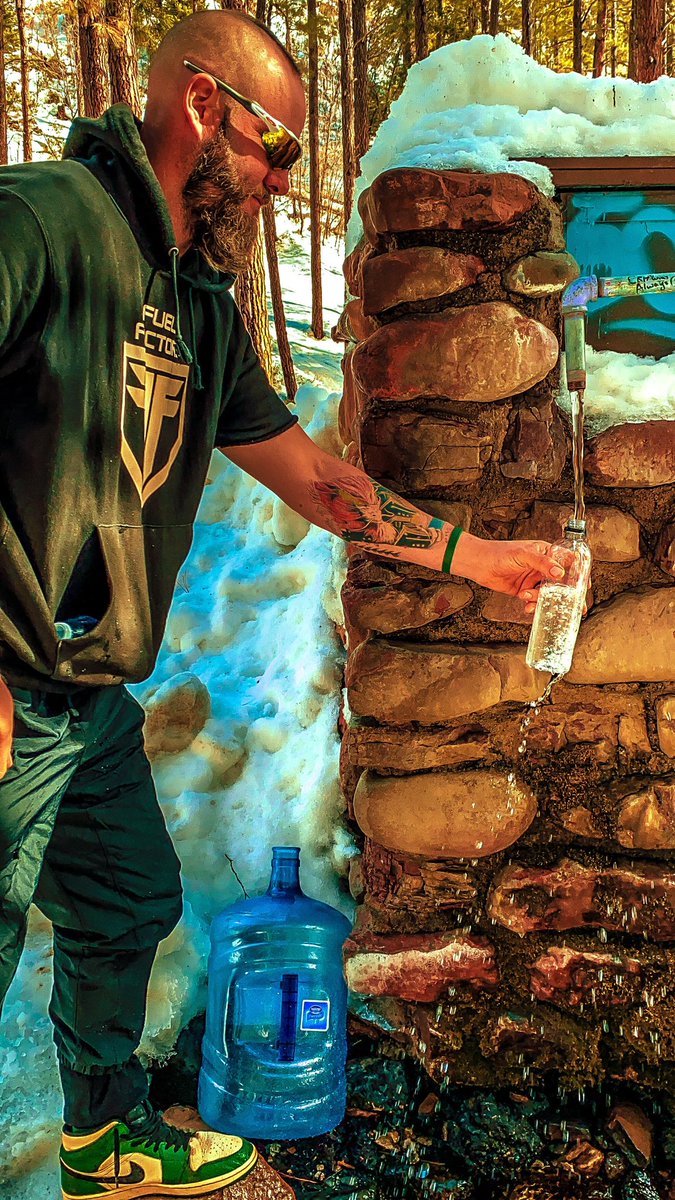 ZINGER29's tweet image. Sedona Adventures with some #fuelchuckers @fuelchuckers #fuelfactory #sedona #pitching #pitchingcoach