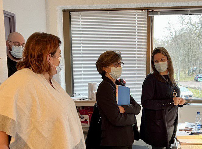 agnesfirmin's tweet photo. #MeurtheEtMoselle I Echanges avec l'association #HADAN et les professionnels de santé sur la structuration des soins palliatifs dans l'agglomération, notamment grâce à l'hospitalisation à domicile.
Merci pour leur engagement au quotidien auprès des patients et de leur famille https://t.co/xrBle0IiFl