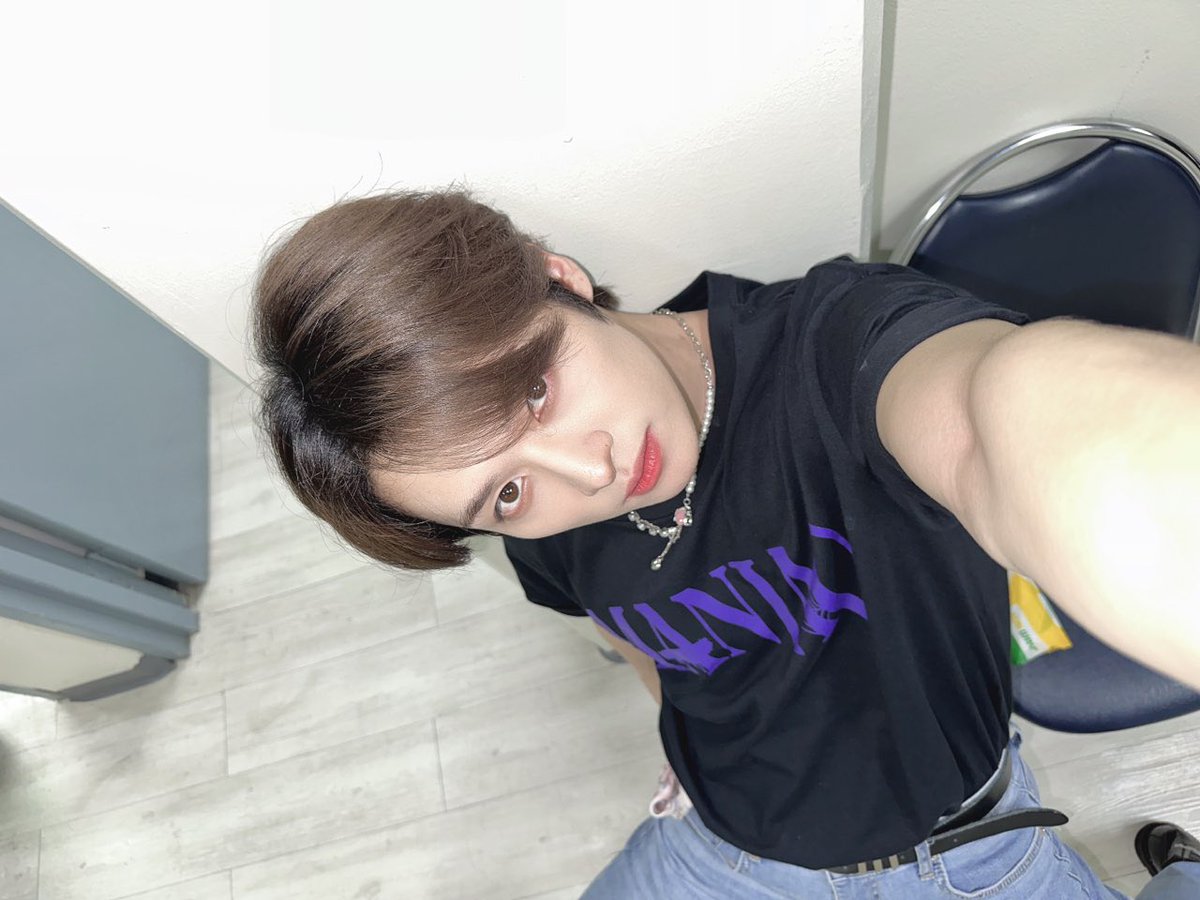 lirinolvr's tweet photo. “Take a selfie like me”
A sus órdenes mi señor🫡 https://t.co/rxnAU57bQ2