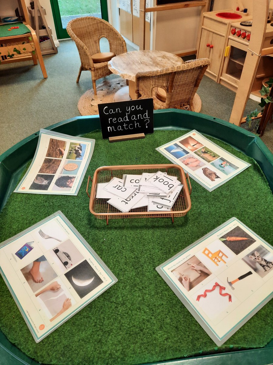Longleaze's tweet photo. Its phonics assessment week so we are busy practising our sounds and word reading! @LettersSounds 

#LongleazeLearners #LearningforLife #LongleazeReaders #LongleazeEYFS https://t.co/dieoCRKs82
