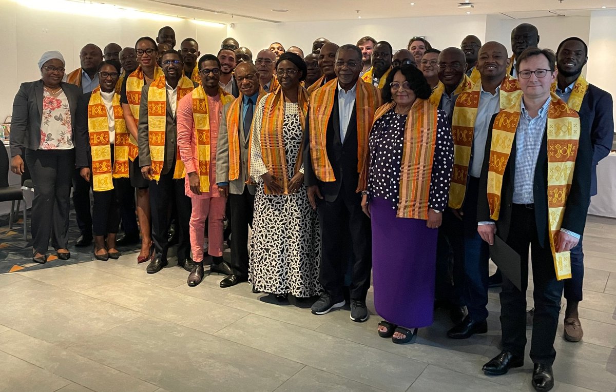 UbiPharmGroup's tweet photo. Du 23 au 28 janvier, l'équipe de direction d’#UbiPharmGroup s’est réunie à Abidjan, en Côte d'Ivoire, pour un séminaire sur l'excellence opérationnelle.
👉 Access the blogpost here: https://t.co/D7hVDjQWAw
#HealthAtHandNow #Santé #UbiPharm https://t.co/M9CcPbesKY