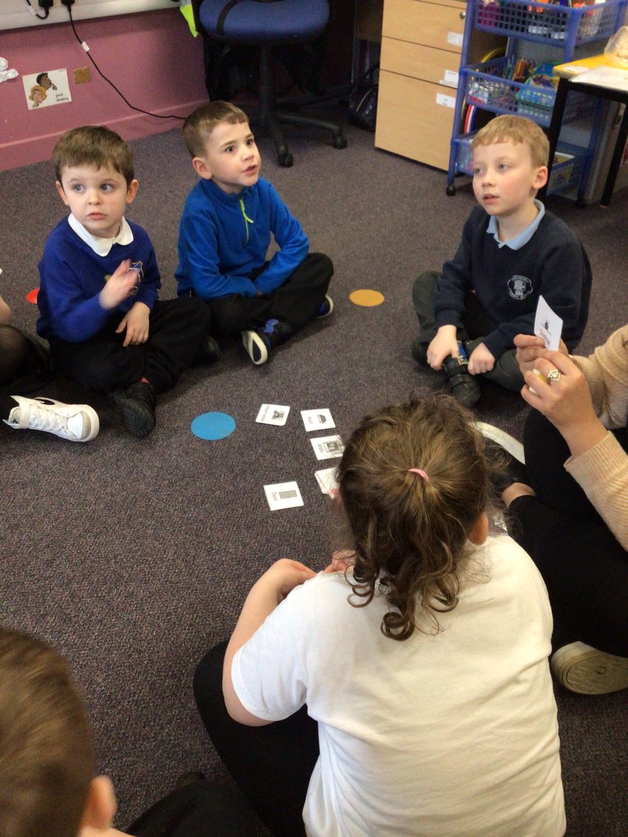 murrayfieldlc's tweet photo. Learning words and for today’s primary group STEM challenge and doing some super thinking and talking about the concept of stable. At home why not try building some Lego models. Do they have walls, a door and a roof? Are they stable or not stable? #concepts #learningnewwords 🗣 https://t.co/Uf37n2L5IV