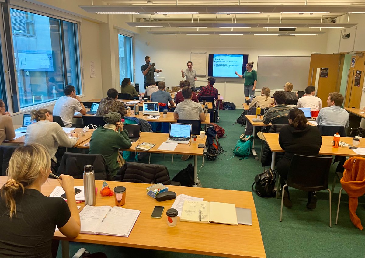 SussexFRCA's tweet photo. Last day of our WRITE course (Final #FRCA Written exam)
 👨🏽‍🏫👩🏻‍🏫📚✍🏼
Biggest turnout to date!

Fuel by:
@meanwhile_cafe ☕️@TheChilliPickle 🥘🍽️

Crowd control by:
@Dr_Ben_Hardy 📣
@FRCA_reveal 
@easy_FRCA https://t.co/fDHthe5LR6
