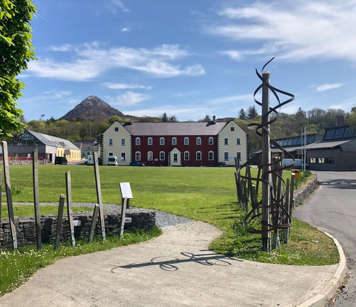 📢#ATUConnemara are currently seeking applications (Fixed Term Contract up to August 2024)  for the roles of:
📌Assistant Lecturer in Wood Manufacturing &amp; Finishing 
📌Wood Workshop Technician
For more information please go to: 
gmit.ie/jobs-in-gmit