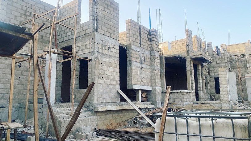 Traveling Architect. tweet media