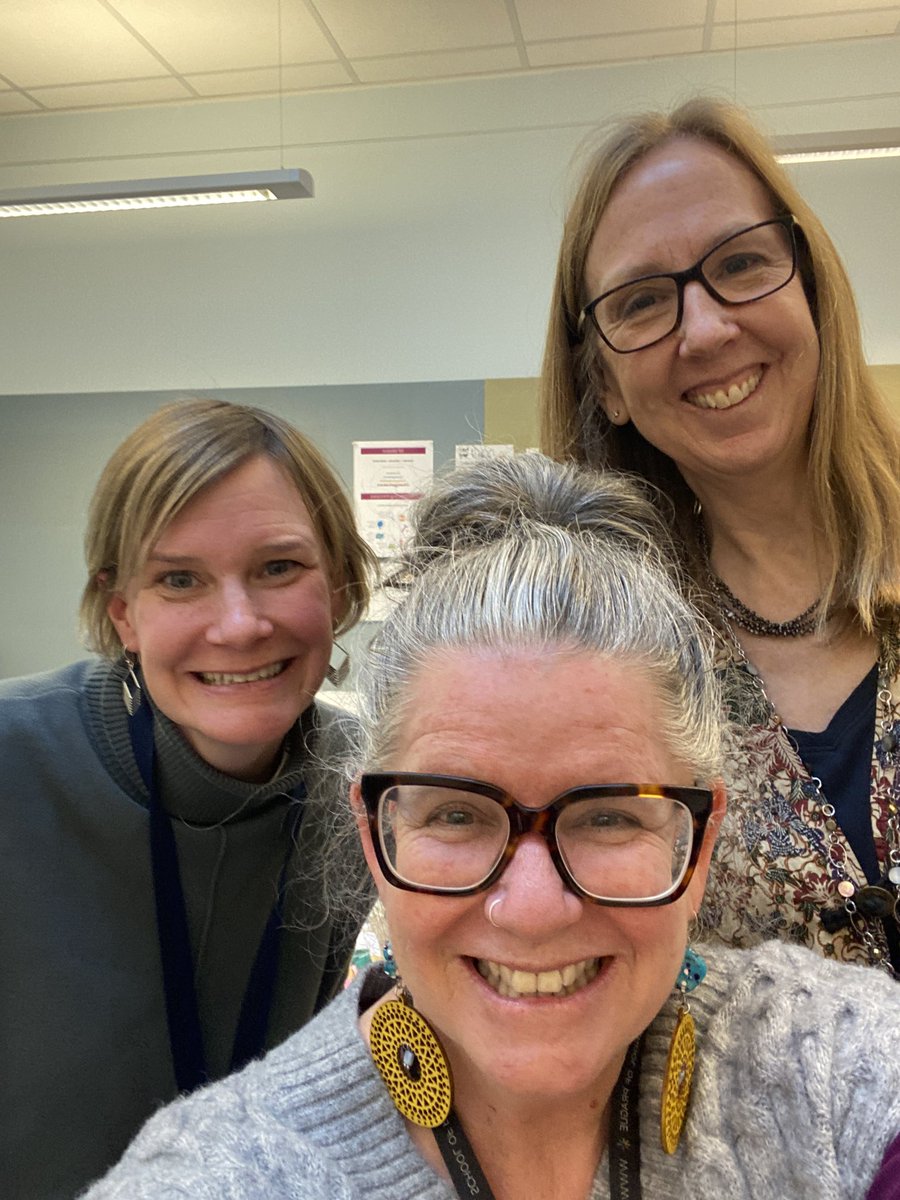 taraethridge's tweet photo. 1st Art Attack Research Retreat for 5th graders in the books! 8 targeted skills chunked out into 15 minute sections over two days. So grateful for the co-EVERYTHING with our literacy coach and PYP coordinator. Stretched myself and grew my learning—just like the kids. 💕 https://t.co/MLvSS2SMSE