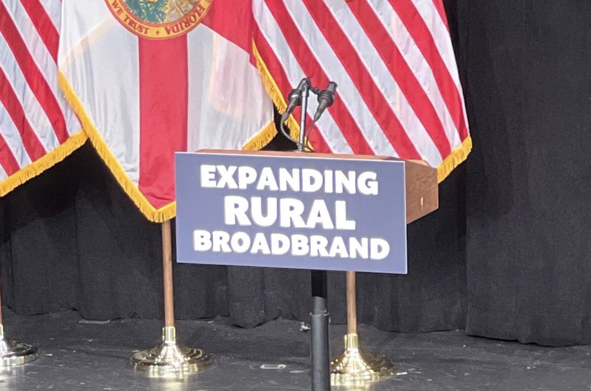 jordanzakarin's tweet image. Ron DeSantis’s staff had to pull the sign from the lectern before his press conference about rural broadband today because they misspelled it.

This is what happens when you ban books, guys. This is a preview of the education system in Ron DeSantis’s Free State of Florida.