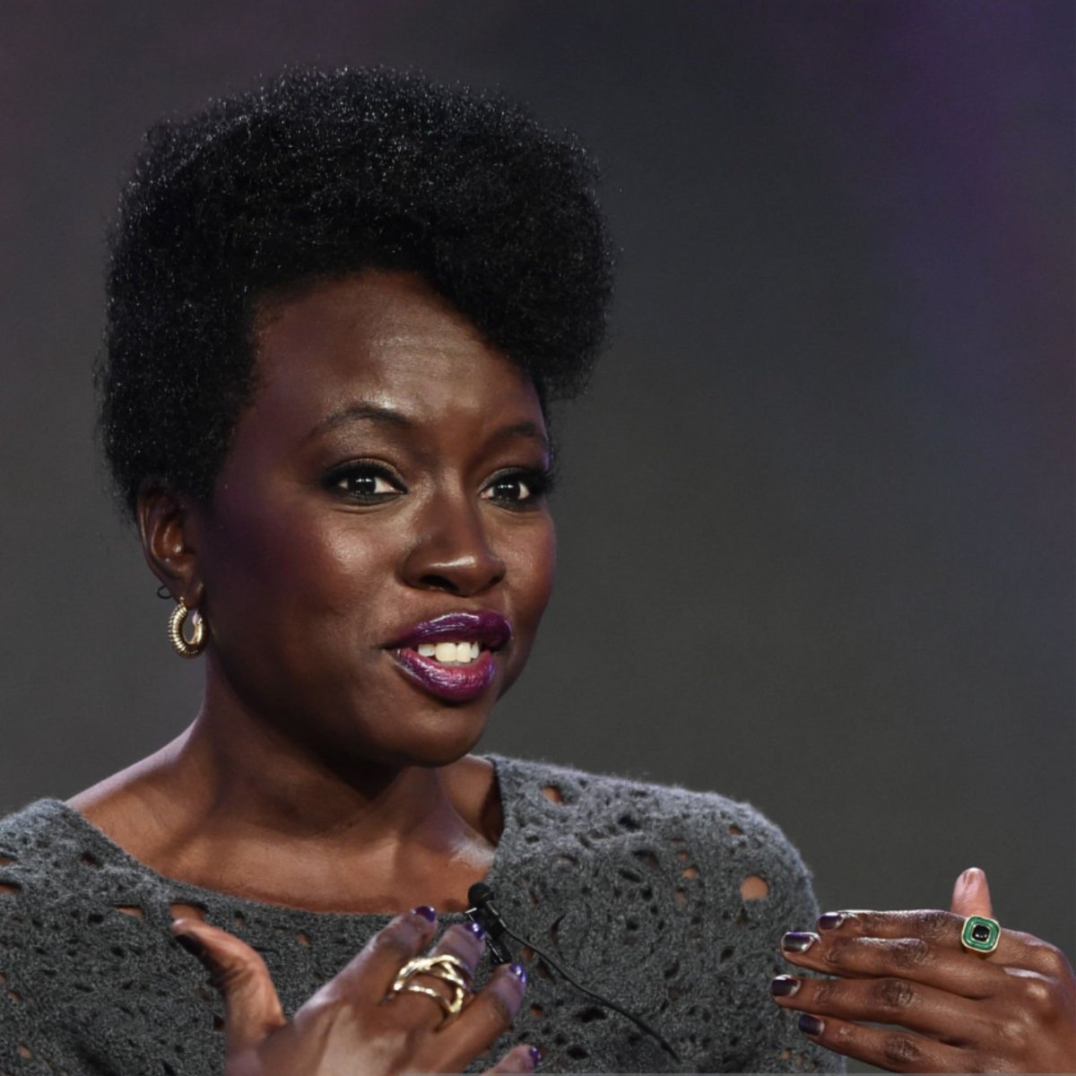 CastJewelry's tweet photo. #CastSpotted: @DanaiGurira wearing our Florence Mini Getaway Ring ✨ Styled by @thomascarterphillips
.
.
.
.
.
#danaigurira #celebstyle #celebredcarpet #getawayring https://t.co/haf5yfCMLC
