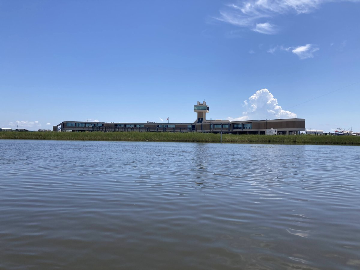 Attn #Grad #students doing work in #coastal systems - applications are open for <a href="/LUMCONscience/">LUMCON</a> Graduate Fellow in Residence program! Get #paid to come live and work on #Louisiana's coast! Pls share widely and reach out with ?s lumcon.edu/graduate-fello…