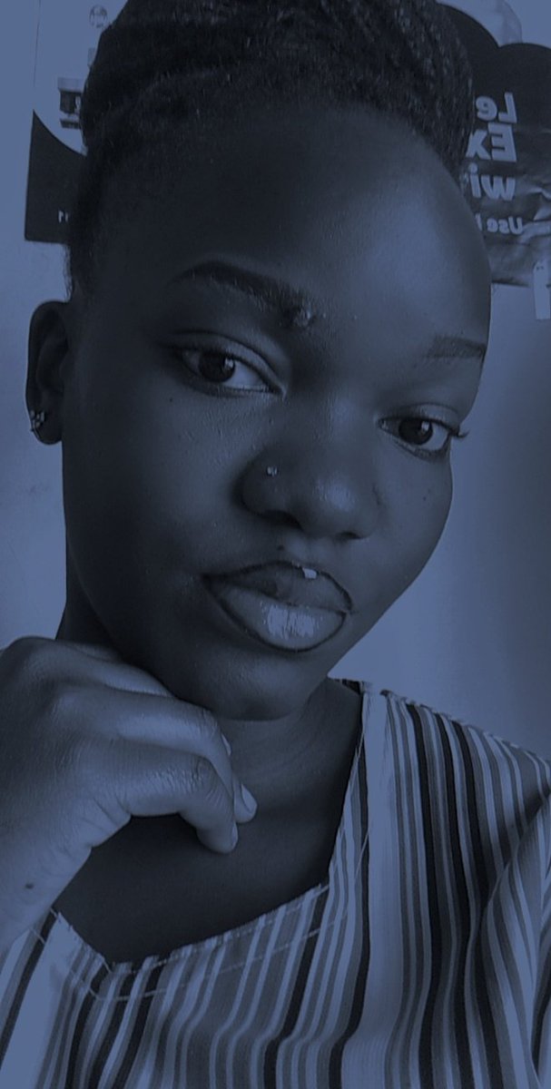 Me in February 
Looking like a pumpkin 
Single and wandering
🤣🤣
Walai am becoming  a poet too