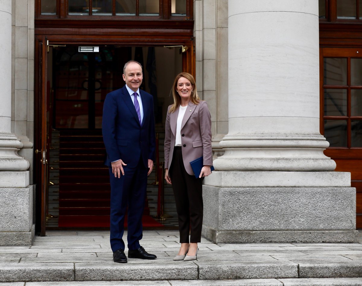 MichealMartinTD's tweet photo. A pleasure to meet with you President @RobertaMetsola during your visit today. 

An opportunity to reflect on Ireland’s 50 years of EU membership, and our ongoing and strong solidarity with Ukraine. 🇺🇦 https://t.co/dAi4UV6ysD