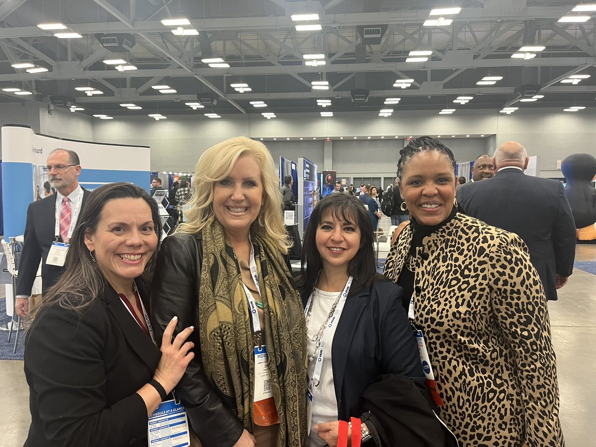 RYHT_Houston's tweet image. Thank you to everyone who stopped by our @RYHTexas booth at @tasanet 2023 Midwinter Conference.  @RYHT_GulfCoast and I are ready to partner with you on behalf of the 5.4 million public education students in our #TxEd schools. #tasamidwinter2023