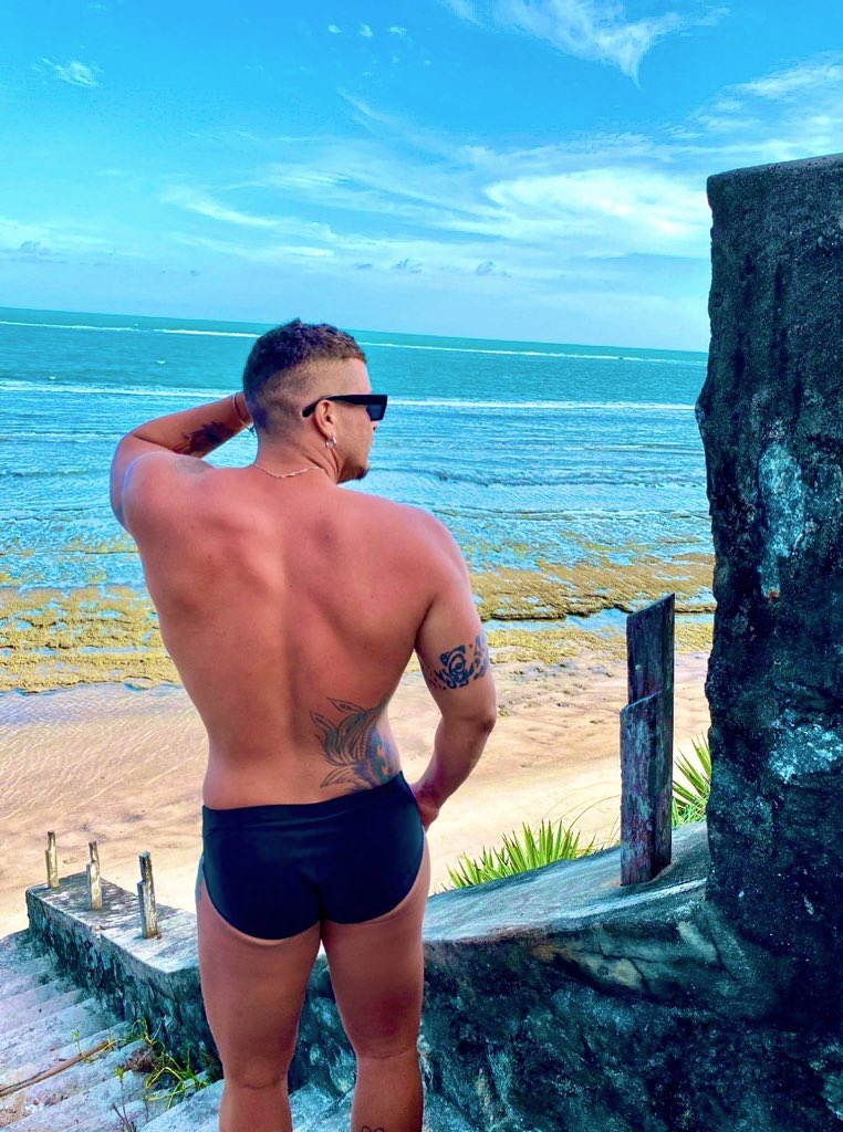 leandrobrt89's tweet photo. Bora de #tbt #TBThursday 🏄🏻♂️
#beachsurf #praia #nordeste #solemar #marechaldeodoro #francês #praiadofrancês #francesbeach #deupraia #verao2023 #mczbeach https://t.co/Ty8tIYBZzt