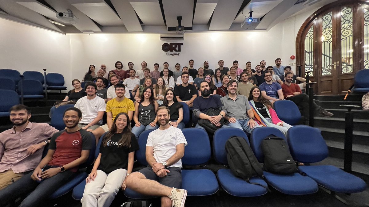 createthrivedev's tweet photo. Yesterday we enjoyed the #FlutterForwardExtended Uruguay event surrounded by #flutter experts and developers.
You can watch it here 👉 https://t.co/I1380VF5ny
#FlutterForwardExtended #FlutterForward #Flutterthriving #CreateThrive #software #dart #Flutter #Flutterexperts https://t.co/dMWGh2qEJa